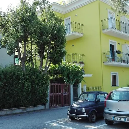 Apartment Casa Davanti San Benedetto del Tronto